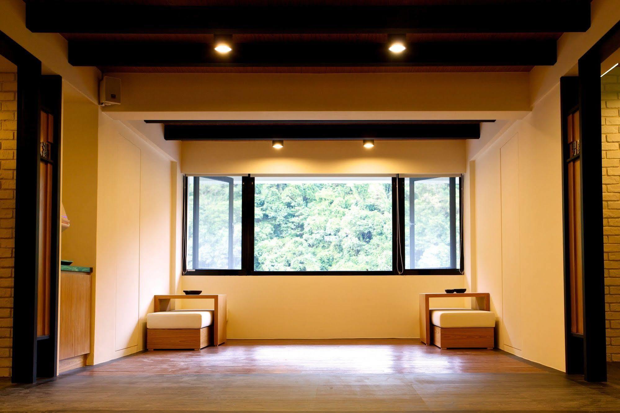 Spring Spa Hotel Wulai Exterior photo